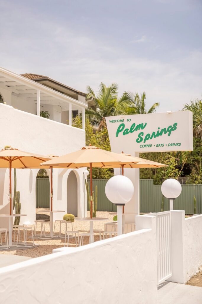 Palm Springs Burleigh Head Brisbane - Kookro